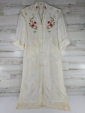 VINTAGE Golden Bee Women’s Size MEDIUM Ivory Floral Embroidered Satin Robe FLAWS